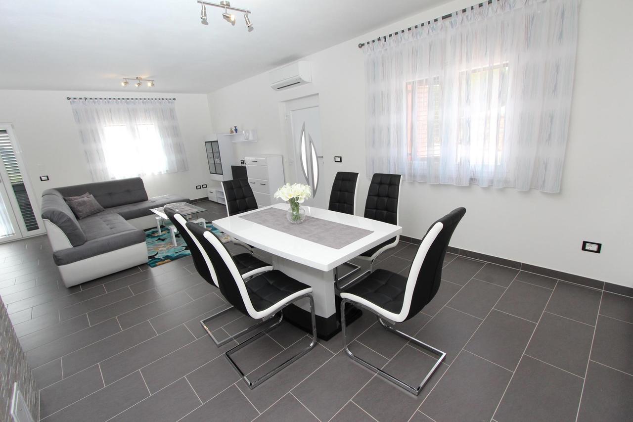 Apartment Mondelaco روفينج المظهر الخارجي الصورة
